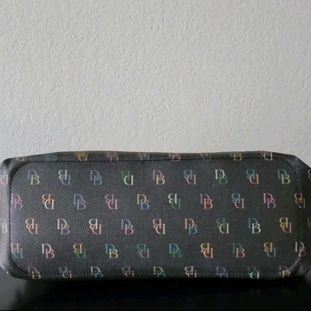 DOONEY & BOURKE 🌟Mini Bag& Made in USA -Excellent Condition *Authentic - Picture 6 of 9